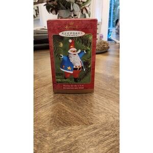 2000 Hallmark Keepsake Christmas Ornament Hooray For U.S.A. Santa Patriotic MINT